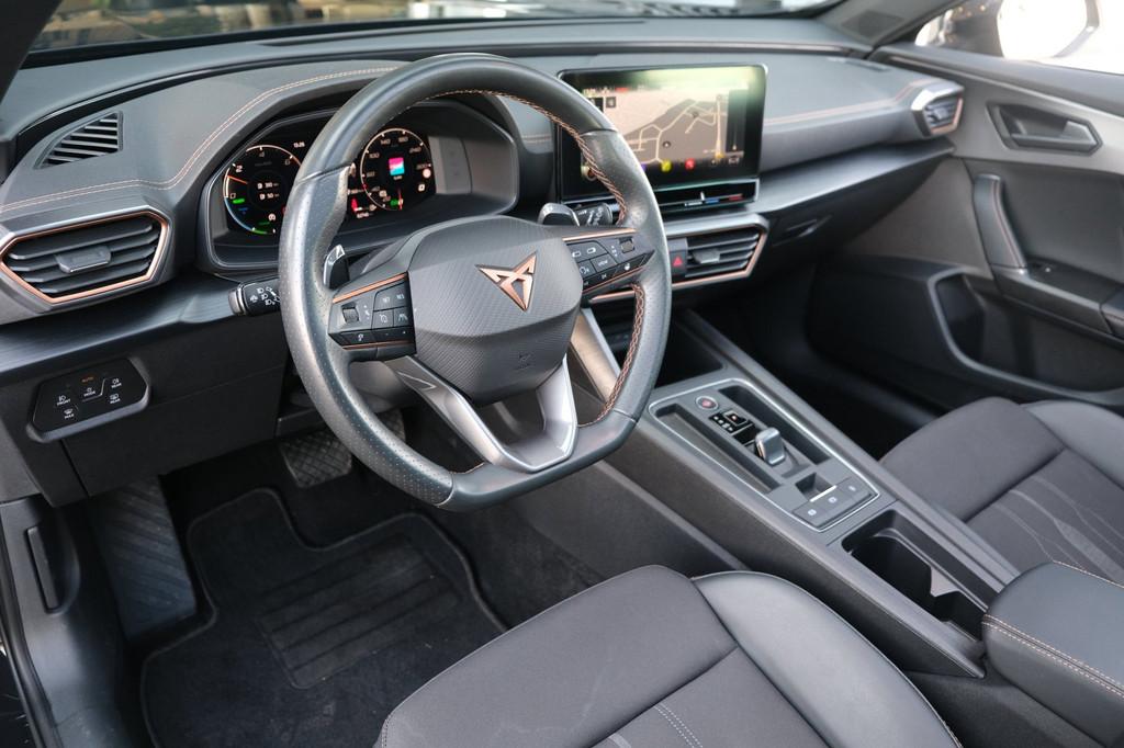CUPRA Formentor 1.4 e-Hybrid 204PK Pano Trekhaak Led Cam Nav, Lichtsensor, 77 km/l, Gebruikt, 4 cilinders