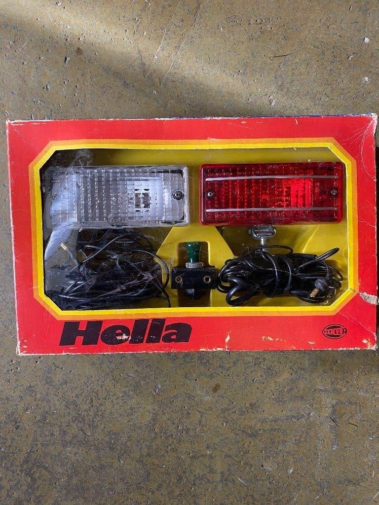 Set Hella lampen, Auto-onderdelen, Ophalen, Nieuw, Oldtimer onderdelen