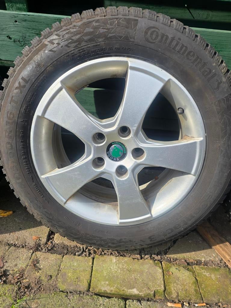 Originele 16 inch velgen + Continental banden (5x112), Ophalen, 16 inch, Banden en Velgen, 205 mm
