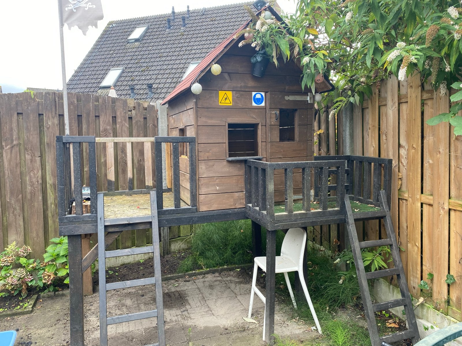 Houten Speelhuisje met Verhoging, Ophalen, Gebruikt, Hout