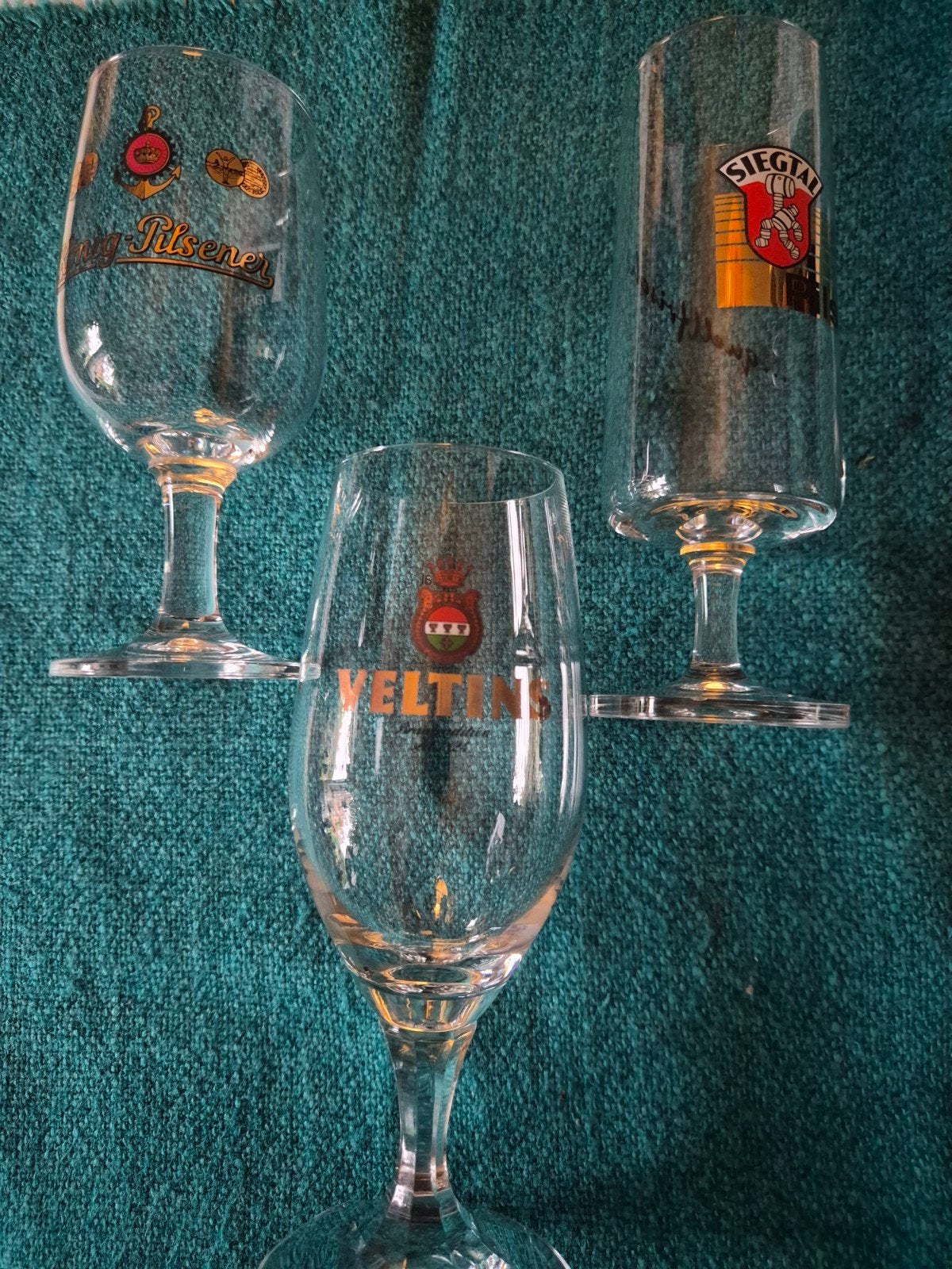3 Duitse bierglazen: Veltins, Siegtal, Konig Pilsener, Ophalen of Verzenden