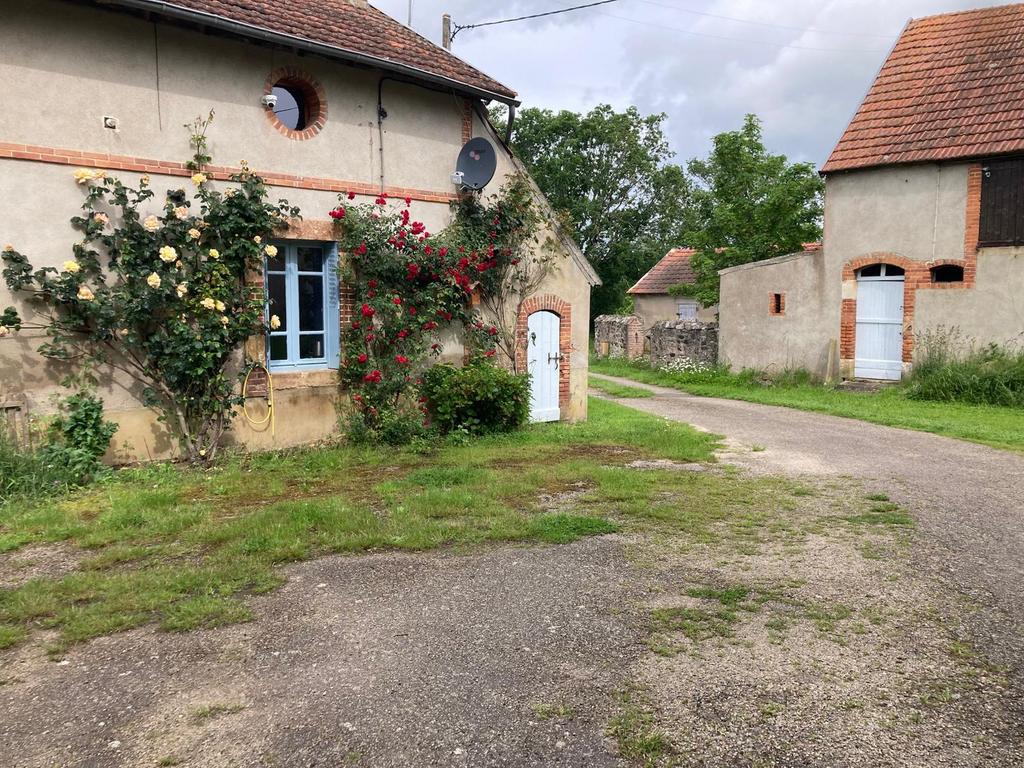 Te koop in midden Frankrijk woonhuis met  vakantiehuisje, Woonhuis, Saint Desiré, Verkoop zonder makelaar, Landelijk