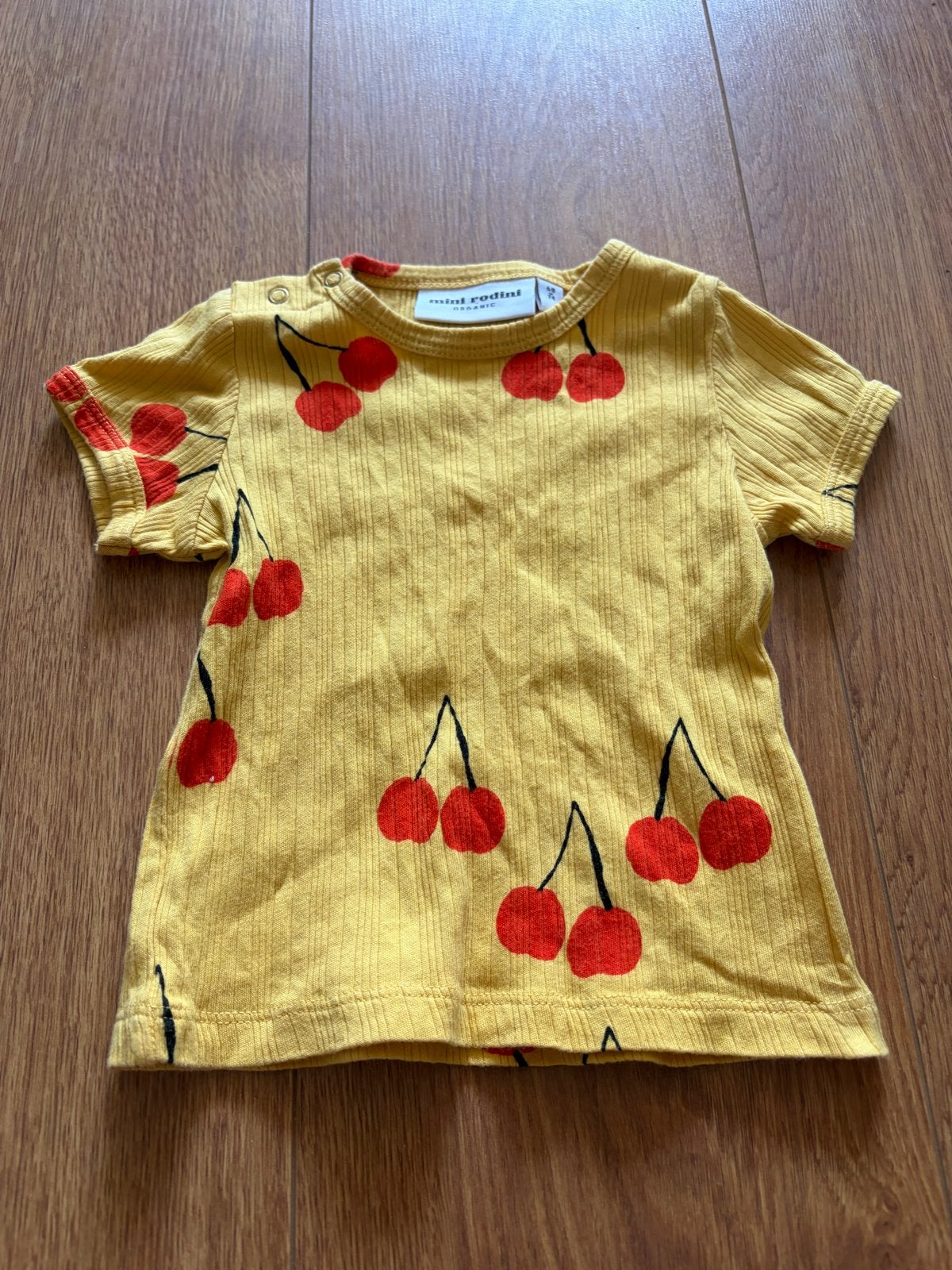 Mini Rodini T-shirt met kersenprint - Maat 68/74, Ophalen of Verzenden, Zo goed als nieuw, Jongetje of Meisje, Shirtje of Longsleeve