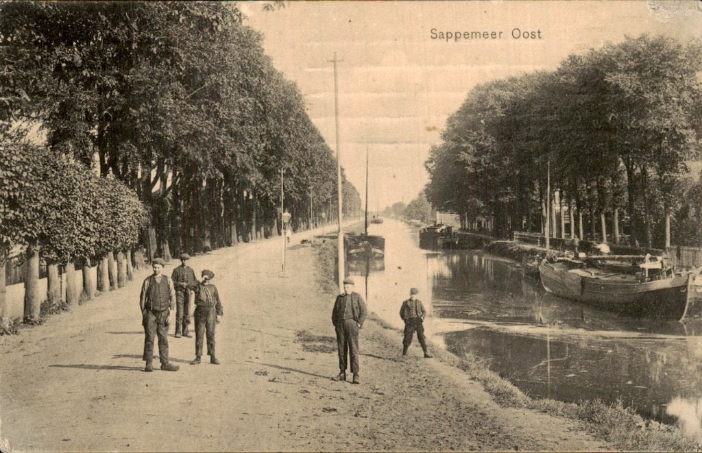 Sappemeer - Kanaal met schepen - Oost, Ophalen of Verzenden, Voor 1920, Gelopen, Groningen