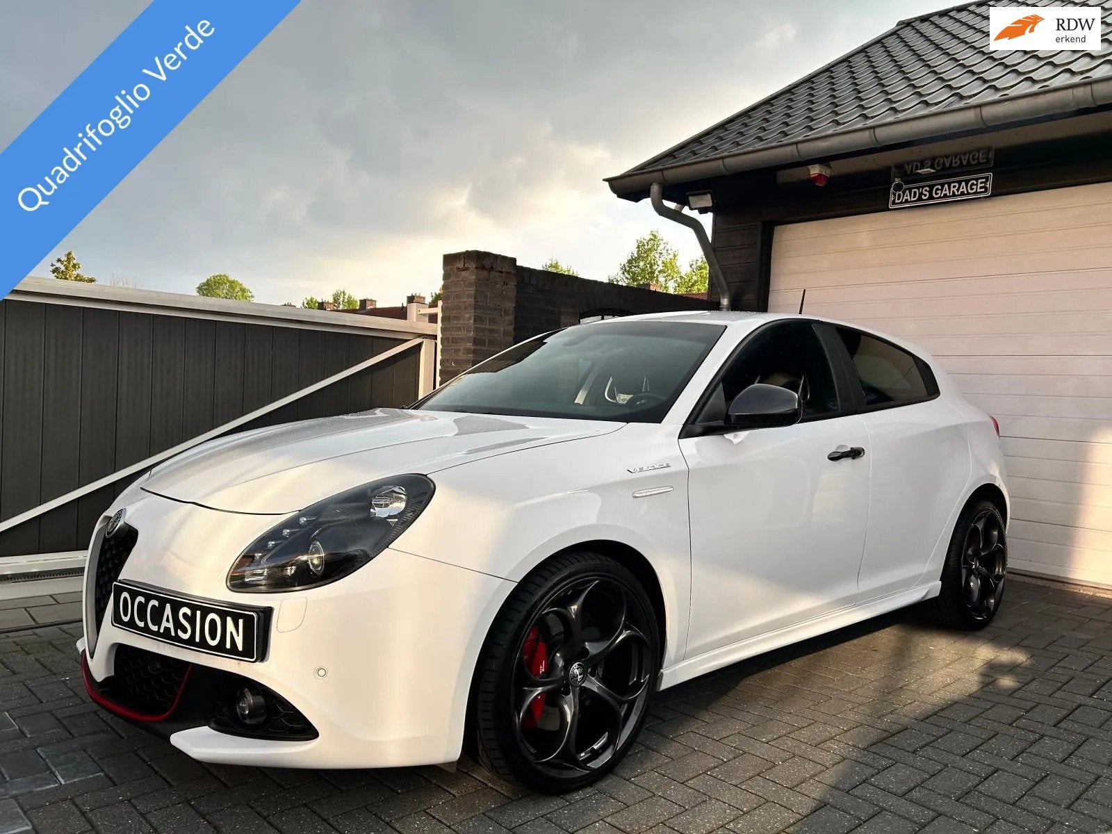 Alfa Romeo Giulietta 1.750 Turbo Veloce, Auto's, Automaat, Gebruikt, 4 cilinders, Met garantie (alle)