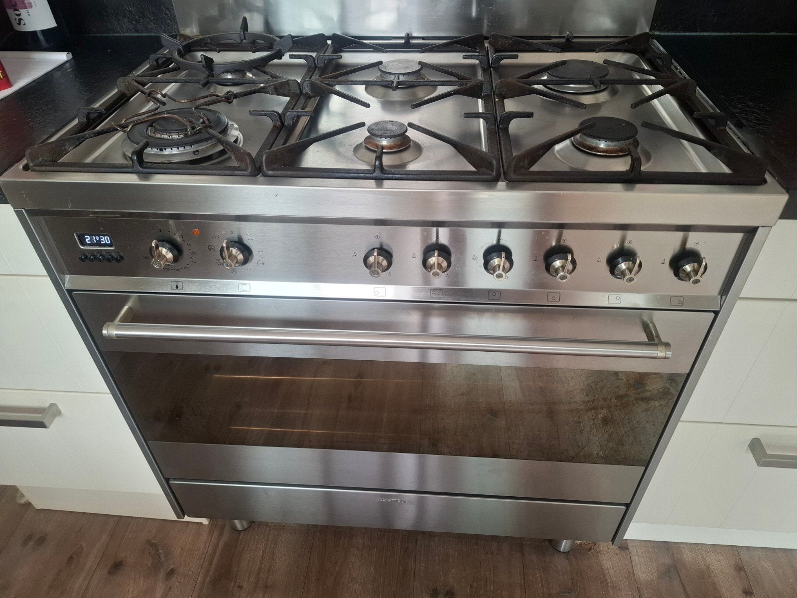 Smeg gasfornuis 90 cm met oven, Ophalen, 60 cm of meer, Zo goed als nieuw, Energieklasse A of zuiniger