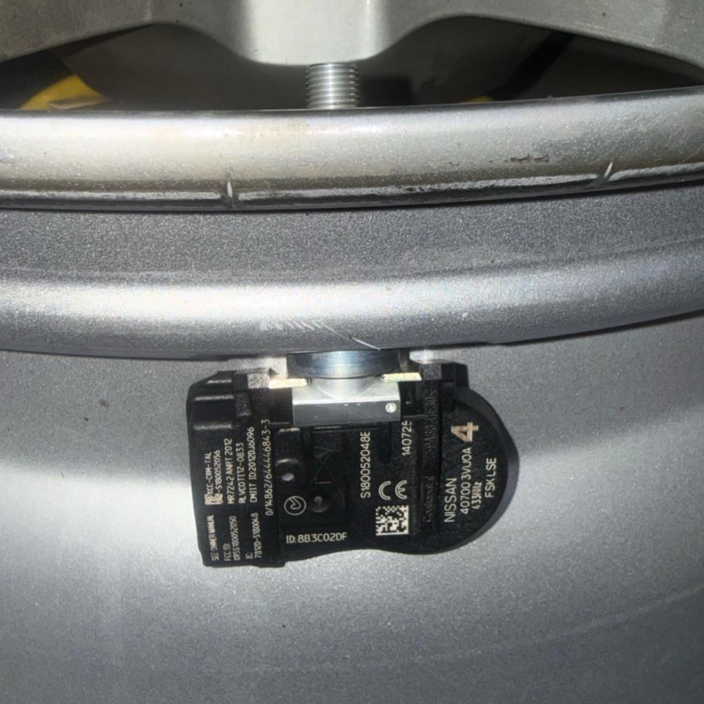 Bandenspanning sensor Nissan 40700 3VU0A TPMS, Ophalen of Verzenden, Zo goed als nieuw