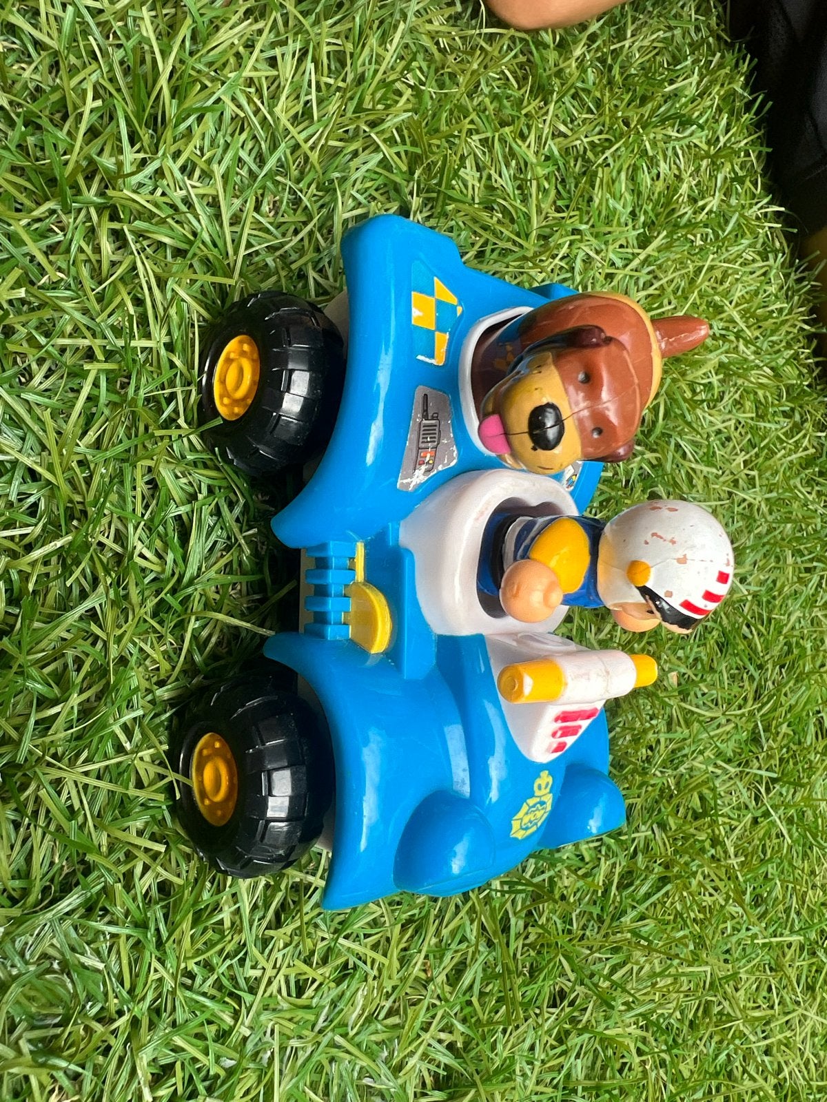 Grote set speelgoedvoertuigen met figuren, Ophalen, Gebruikt