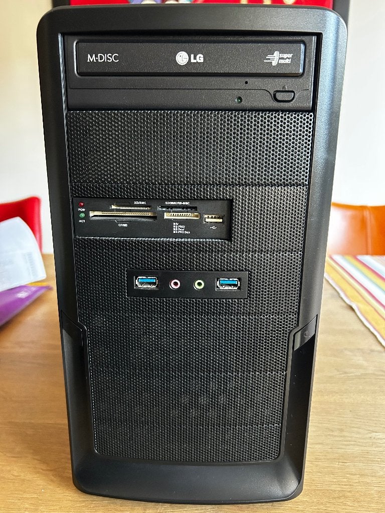 Desktop, Ophalen, Gebruikt, 2 TB, Intel Core i5