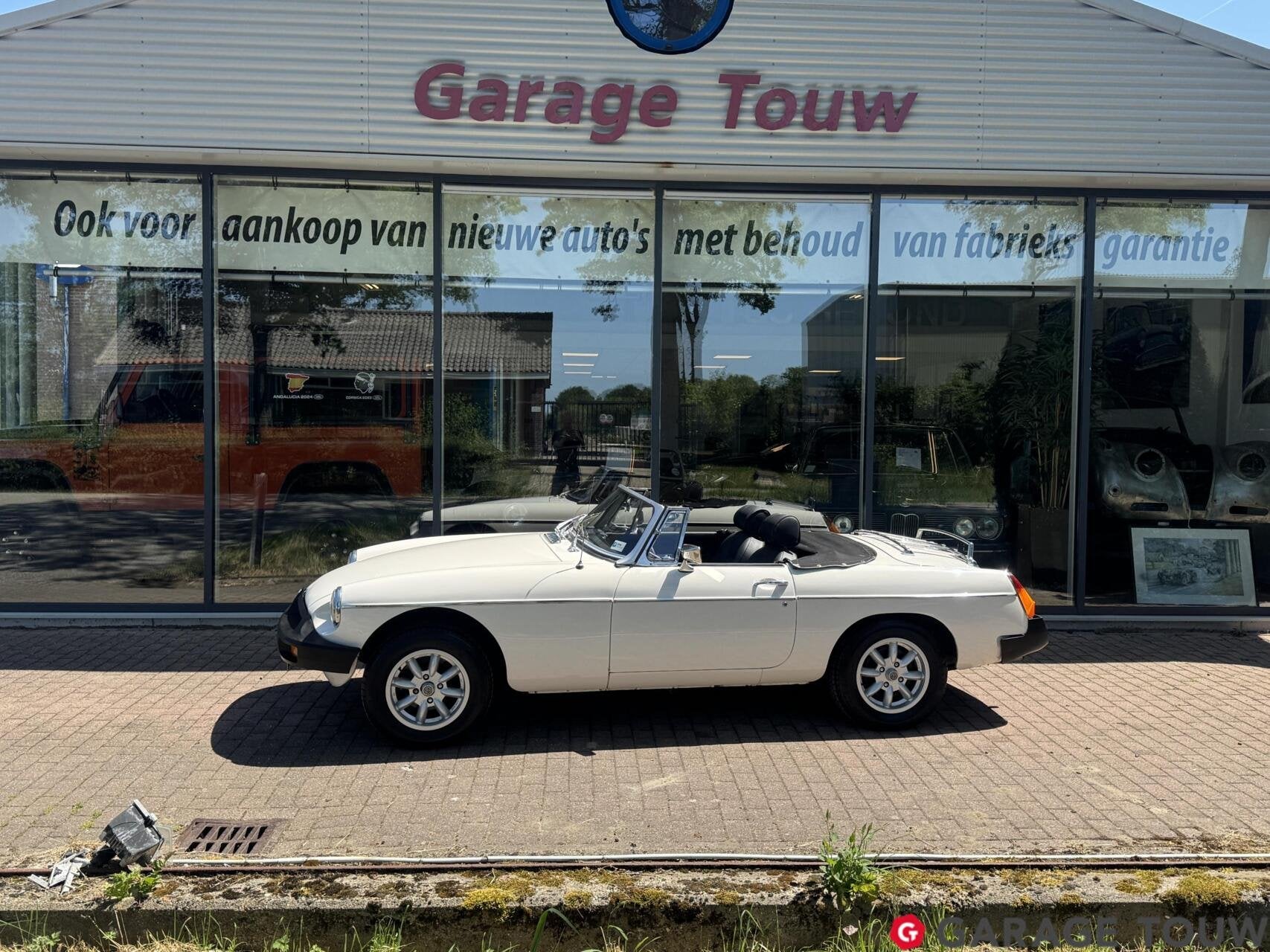 MG B 1.8 Roadster, Auto's, Oldtimers, 12 maanden, Achterwielaandrijving, 95 pk, Wit