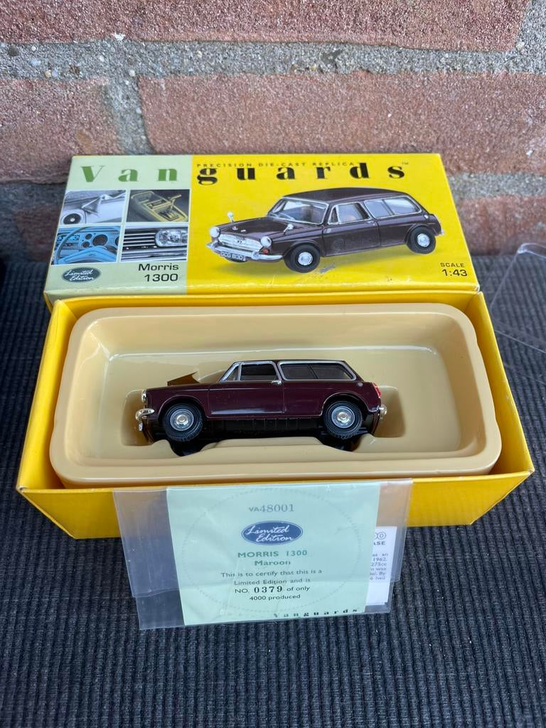 1:43 Vanguards Morris 1300, Ophalen of Verzenden, Zo goed als nieuw, Auto, Overige merken