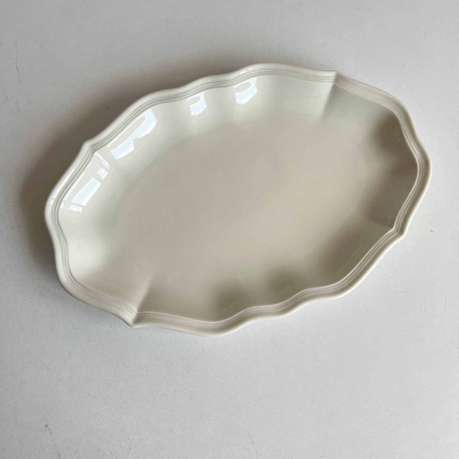 Manoir Villeroy & Boch schaal zuurschaal ovaal 24.5 cm, Klassiek, Villeroy & Boch, Ophalen of Verzenden, Porselein