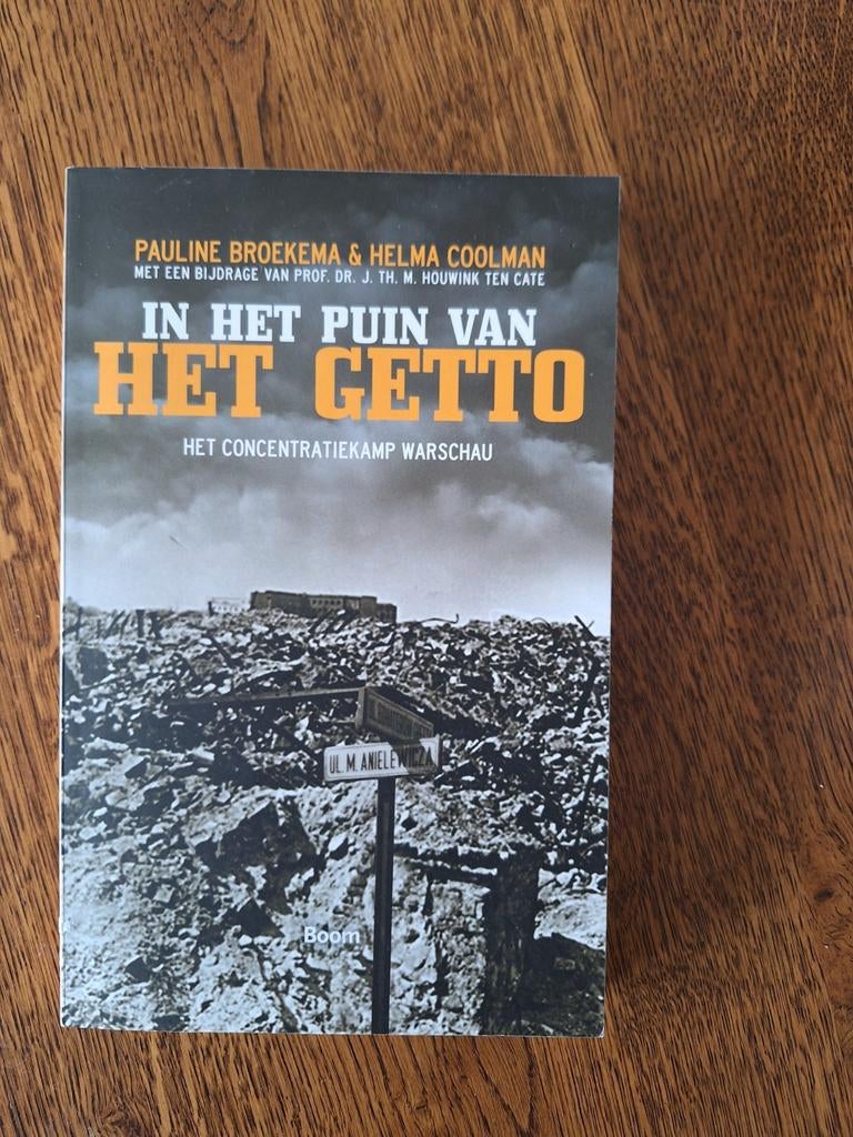 Helma Coolman - In het puin van het getto, Ophalen of Verzenden, Zo goed als nieuw, Helma Coolman; Pauline Broekema
