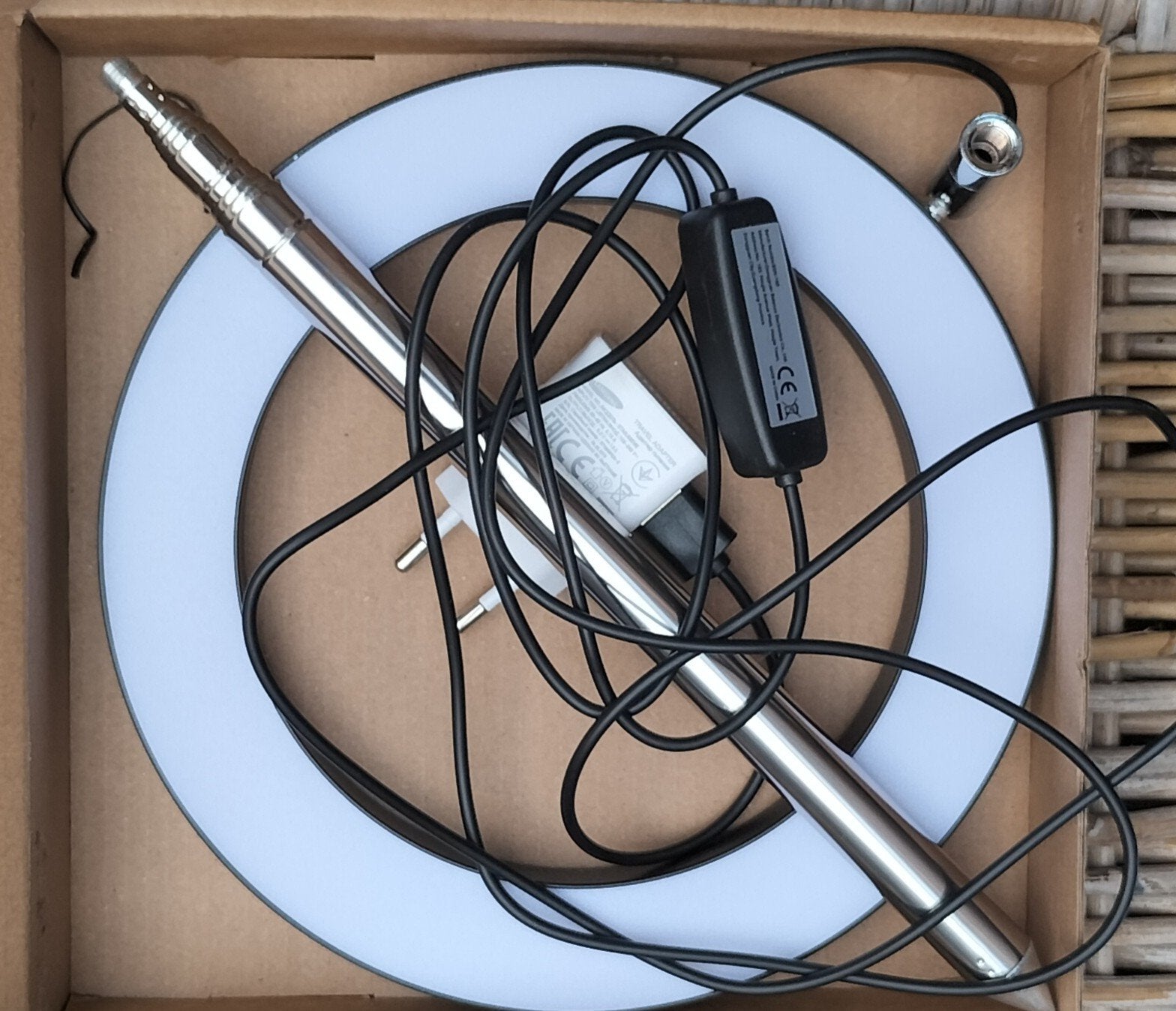 Nieuwe ringlamp met statief en telefoonhouder, Audio, Tv en Foto, Fotografie | Fotostudio en Toebehoren, Lamp of Flitsset, Nieuw