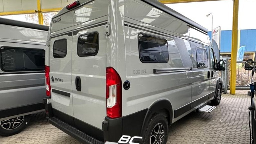 Knaus Boxlife 600 ME PLATINUM SELECTION ENKEL BED AUTOMAAT, Caravans en Kamperen, Automaat, Luifel, Buscamper of Camperbus, Ringverwarming