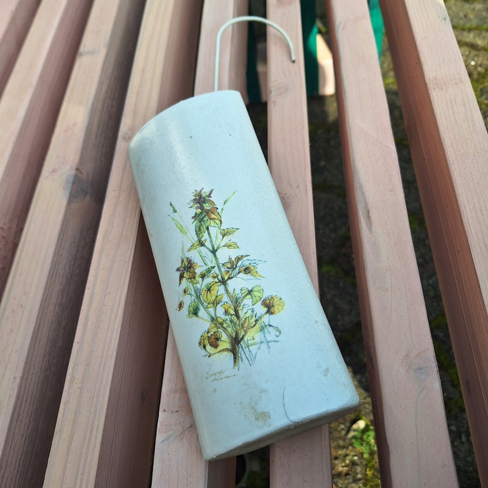 Aardewerk radiatorbakje met bloemmotief, Ophalen of Verzenden