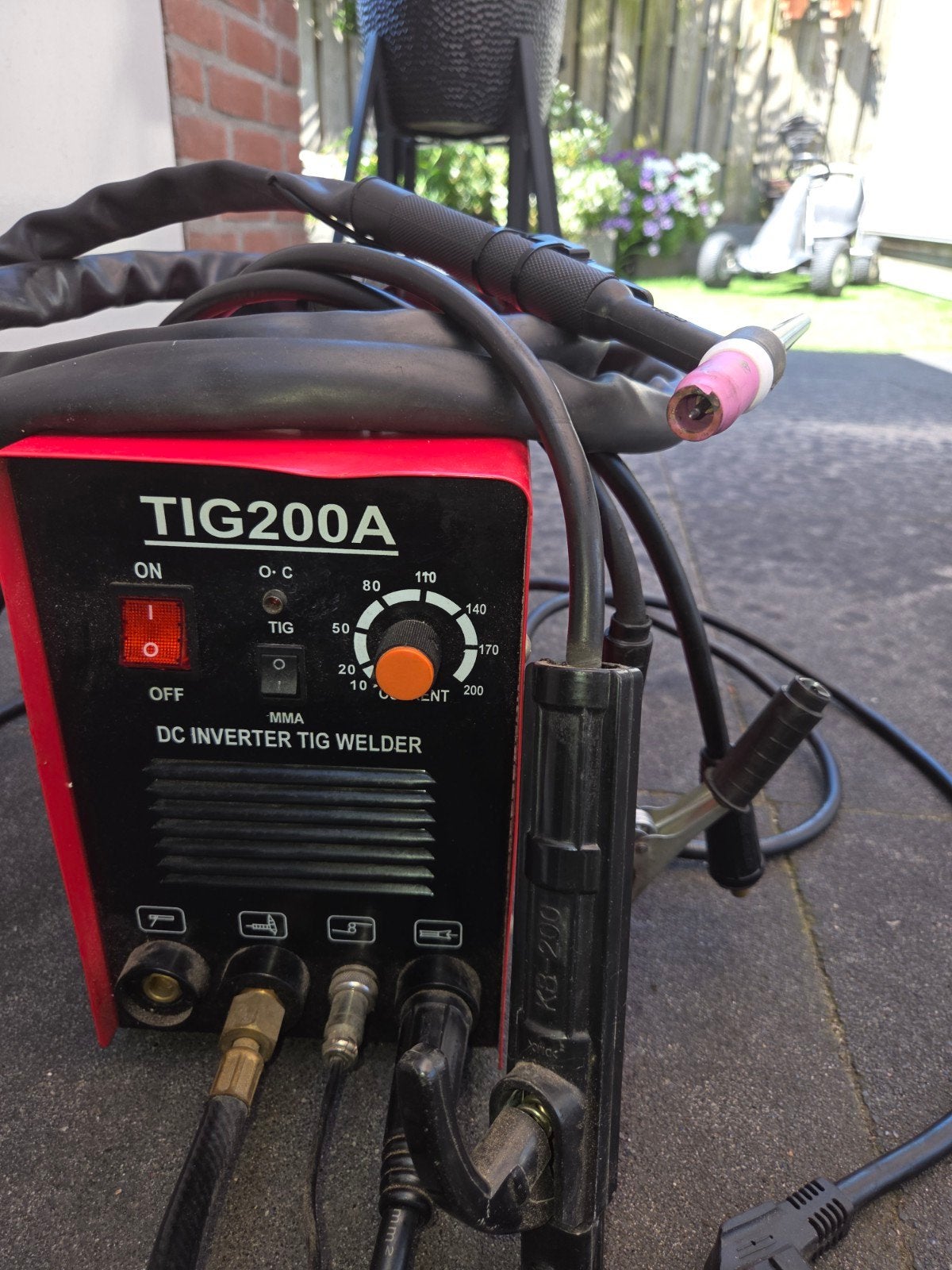 TIG200A DC Inverter TIG Lasser - Zo goed als nieuw, Doe-het-zelf en Verbouw, Gereedschap | Lasapparaten, Ophalen of Verzenden