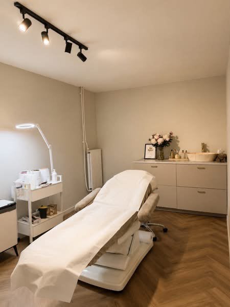 Schoonheidssalon ruimte te huur Den Haag, Huizen en Kamers, Kamers te huur, Den Haag