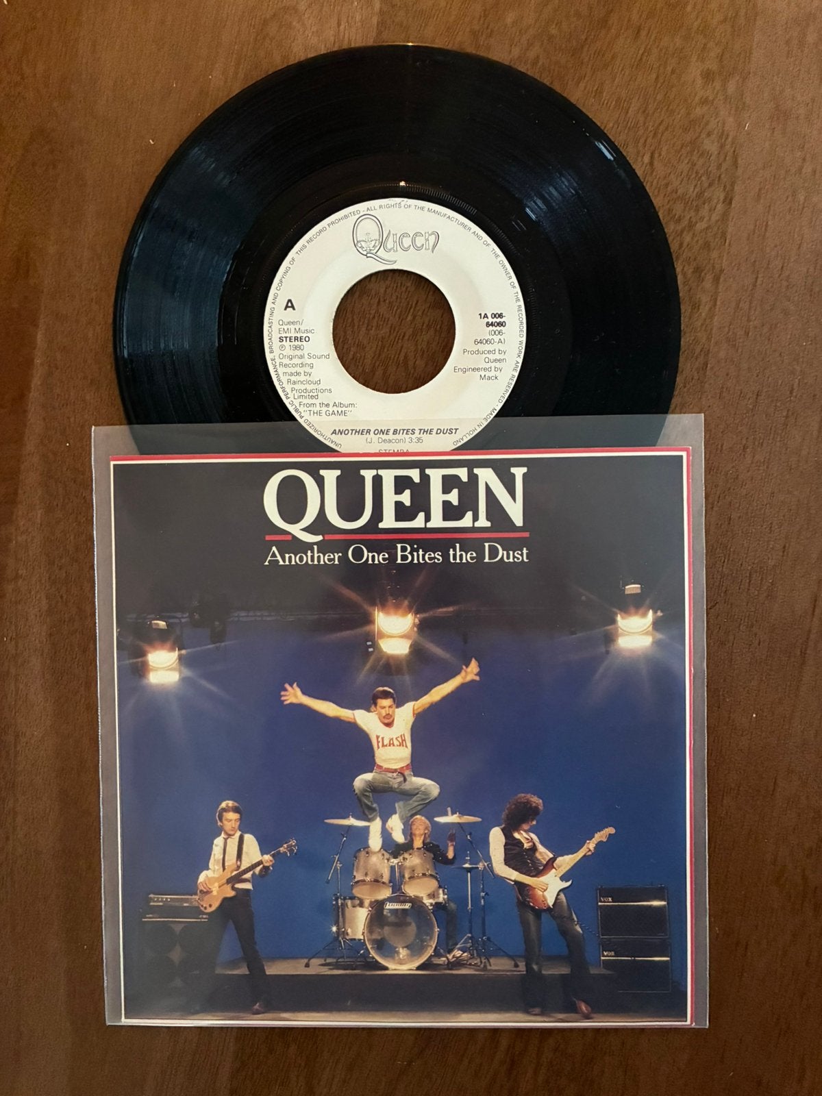 Queen - Another one bites the dust, Ophalen of Verzenden, 7 inch