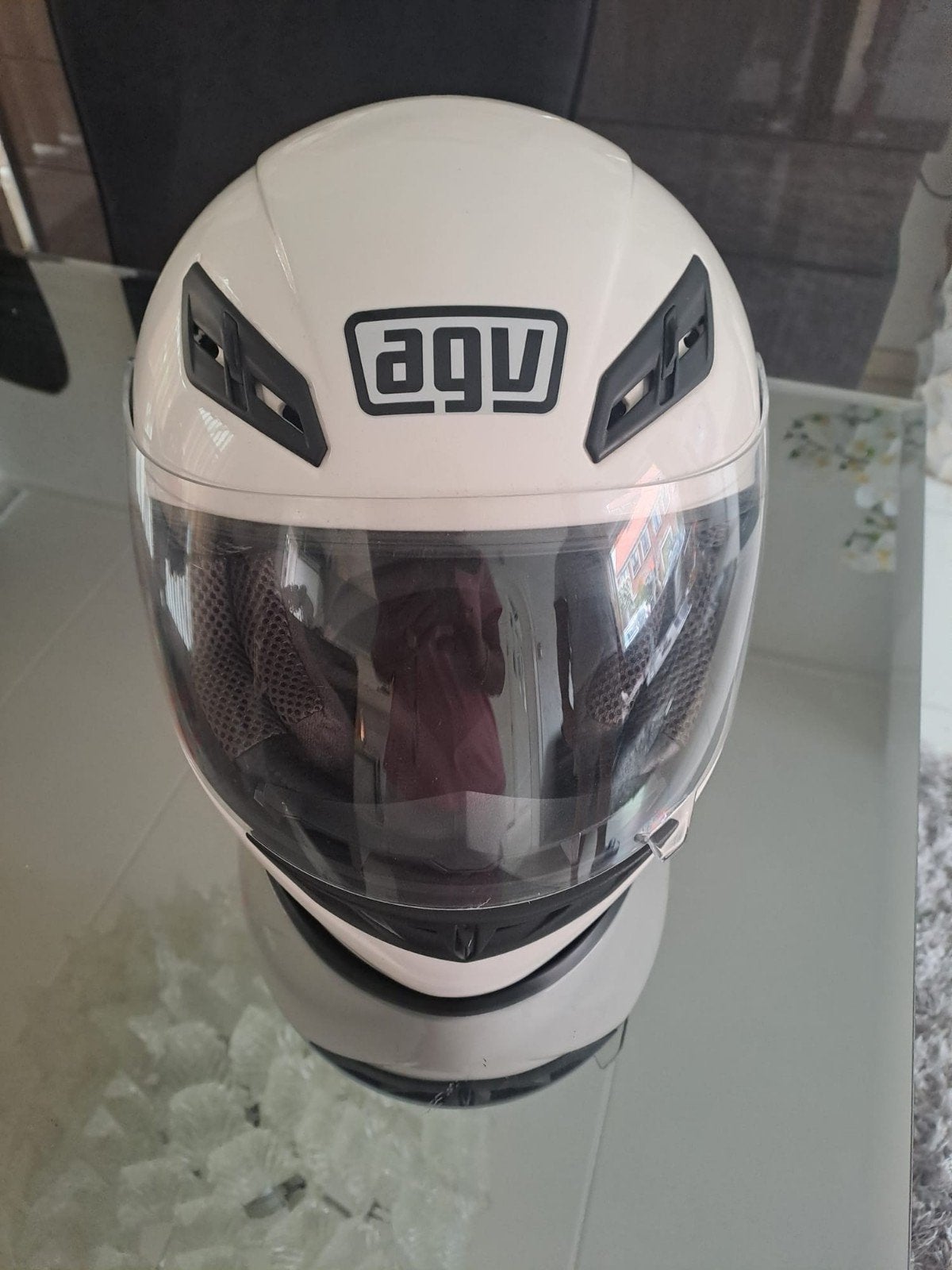 Witte AGV motor helm maat S in zeer goede staat, Motoren, Kleding | Motorhelmen, Ophalen of Verzenden, Tweedehands, Integraalhelm