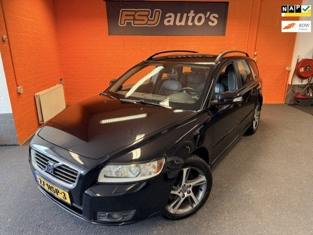 Volvo V50 1.8 EDITION II / NAVI / LEDER / APK 03-03-2027!, Voorwielaandrijving, Parkeersensor, 125 pk, Gebruikt