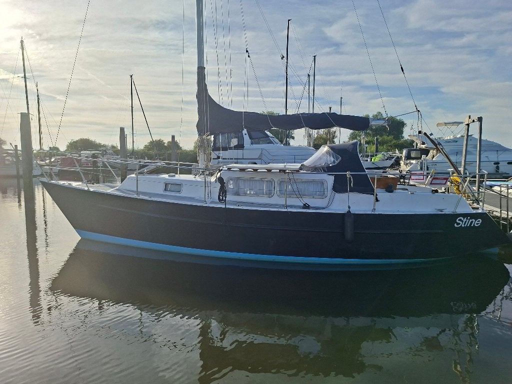 Sailboat Ostsee 29, 3 m, Gebruikt, Binnenboordmotor, 1.80 meter