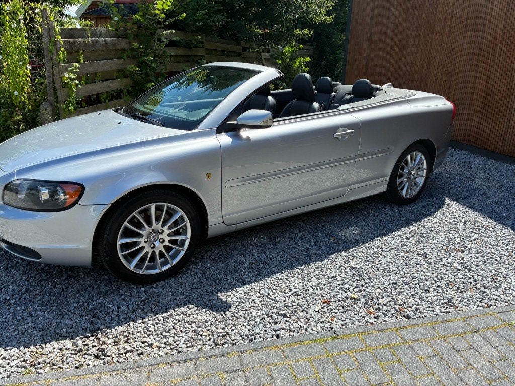 Volvo C70 2.4i Kinetic, Auto's, Voorwielaandrijving, C70, Gebruikt, Cabriolet