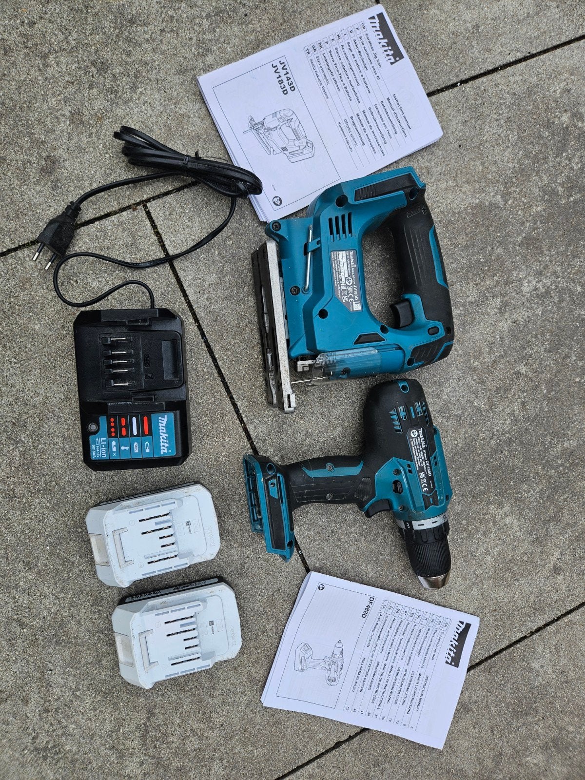 Makita Boormachine en Decoupeerzaag Set met Accu's en Lader, Doe-het-zelf en Verbouw, Ophalen of Verzenden, Gebruikt, Boor- en Schroefmachine