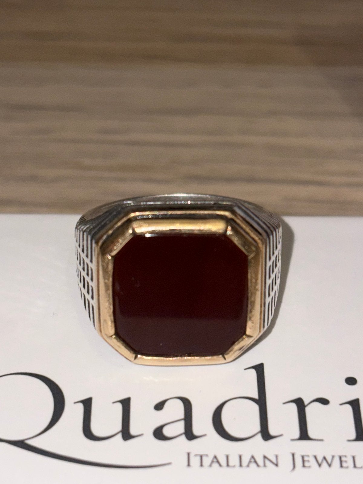 Zilveren ring / 925 / rode steen, Sieraden, Tassen en Uiterlijk, 18 tot 19, Heer, Ophalen of Verzenden, Zo goed als nieuw
