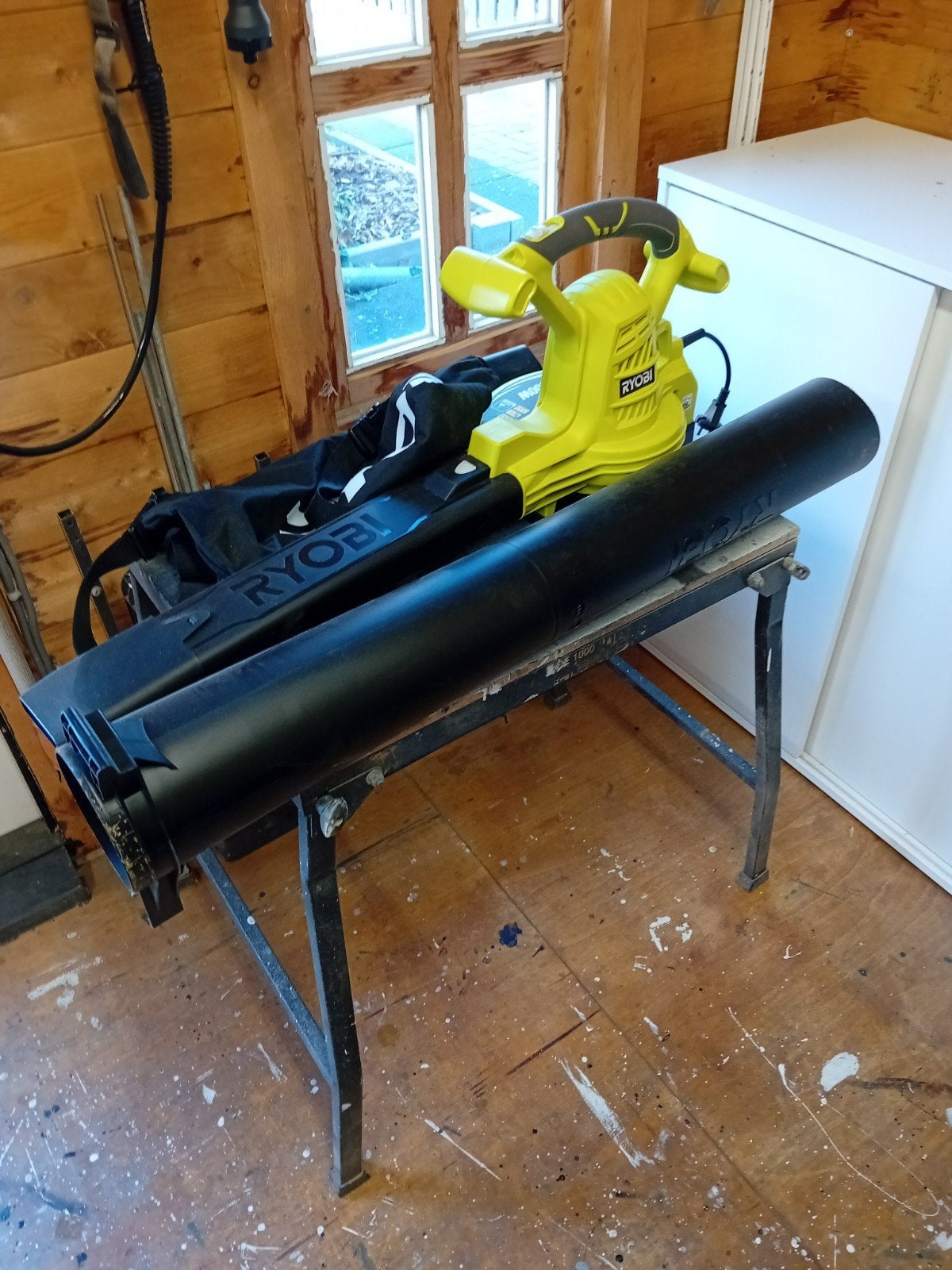 Ryobi RBV2800CSV Bladblazer/Bladzuiger 2800W, Tuin en Terras, Ophalen, Gebruikt, Met opvangzak, Handgedragen