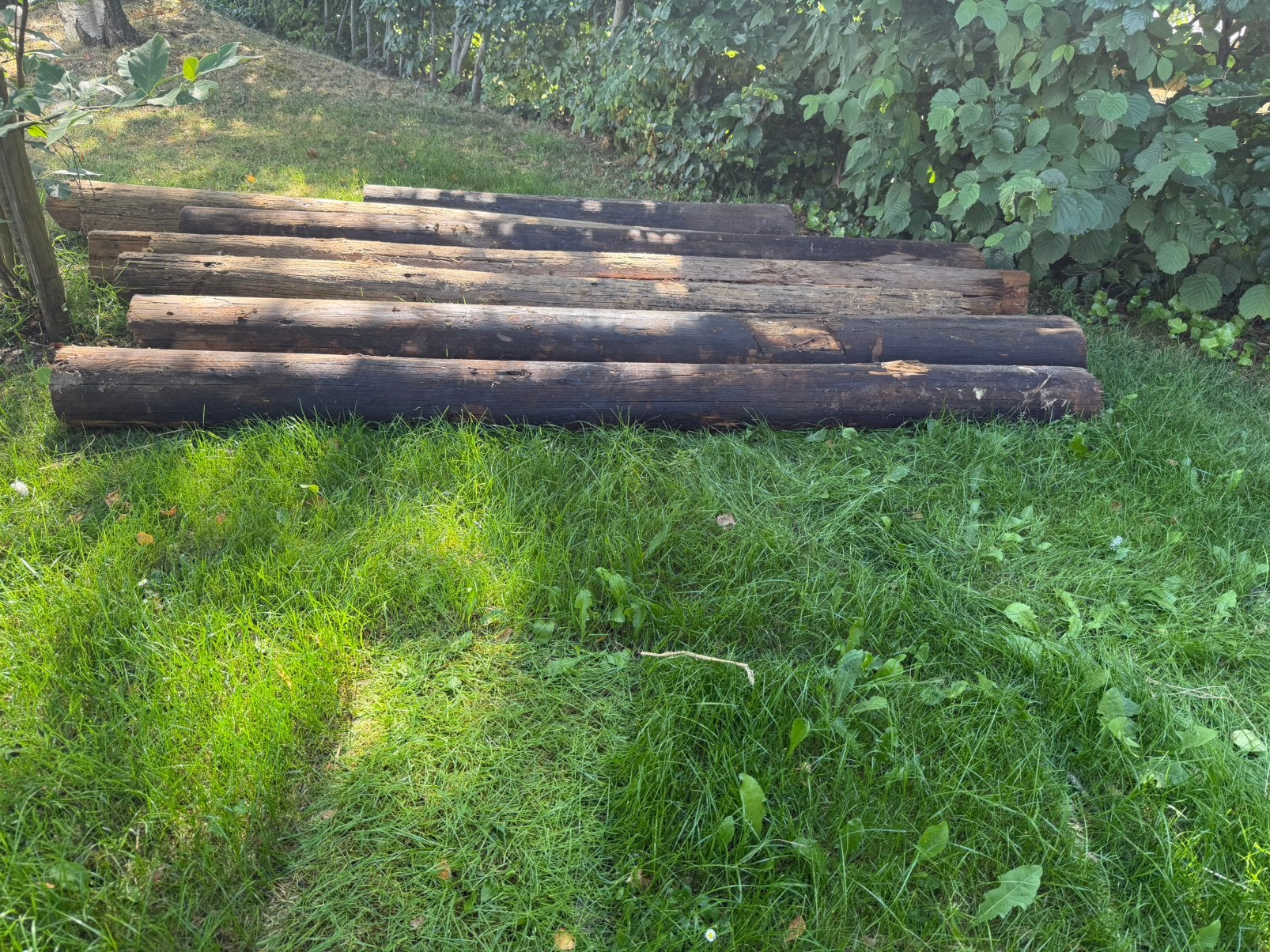 Zware ronde houten balken (150 - 250 cm.) 7 stuks, Tuin en Terras, Palen, Balken en Planken, Ophalen of Verzenden, Gebruikt, 180 tot 250 cm
