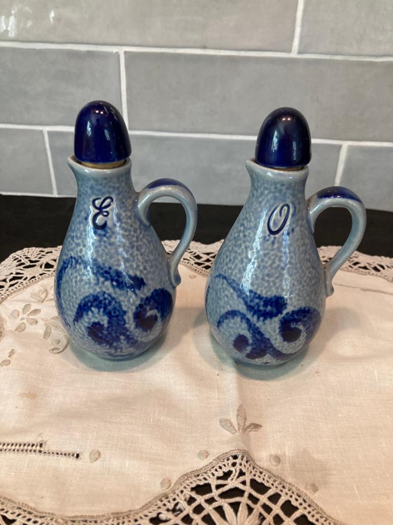 Set blauw aardewerk olie en azijn kruikjes (300724), Antiek en Kunst, Antiek | Keramiek en Aardewerk, Ophalen of Verzenden
