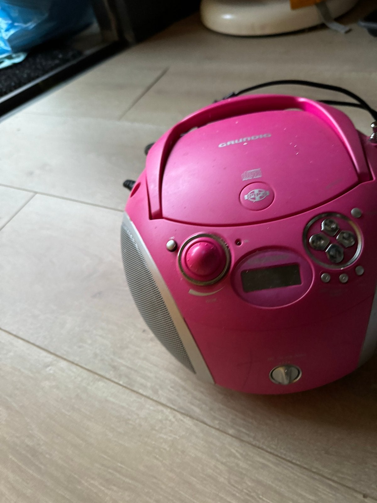 Roze Grundig CD-speler Radio Boombox, Ophalen of Verzenden, Gebruikt, Radio, Met cd-speler