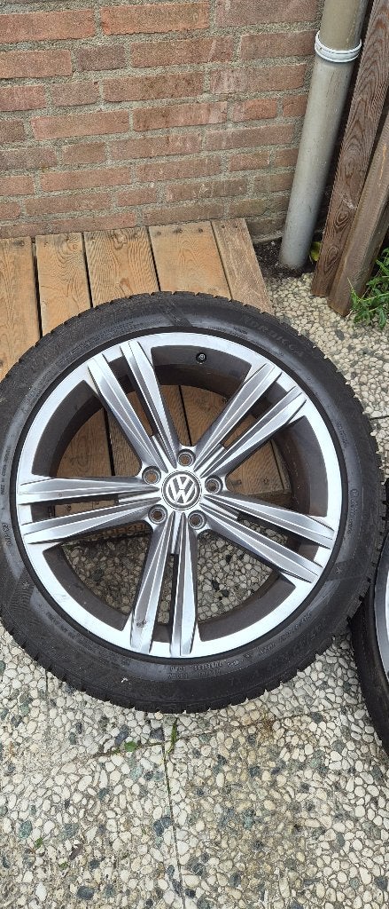VW Sebring R- line velgen + winterbanden 19 inch, Ophalen