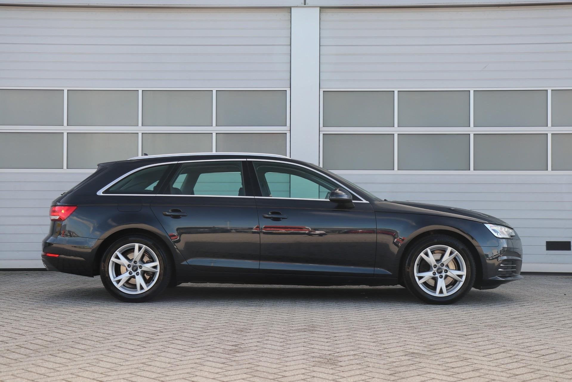 Audi A4 Avant 2.0 TFSI 190pk S-tronic Sport Lease edition |, Stof, Gebruikt, 1984 cc, Blauw