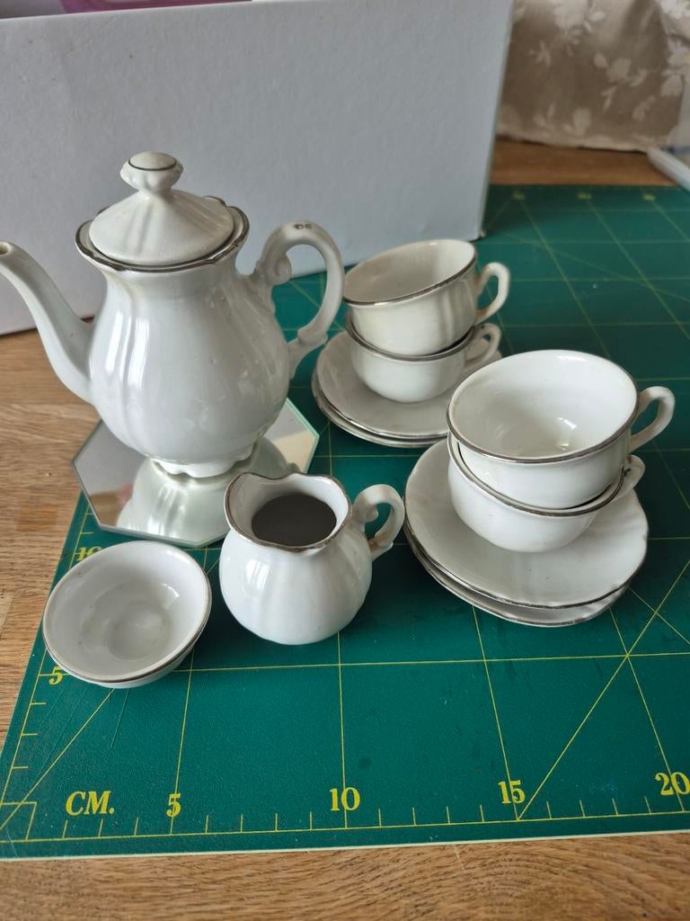 Vintage porseleinen kinder serviesje van Douwe Egberts., Ophalen of Verzenden, Nieuw