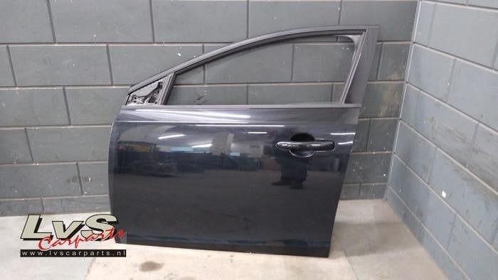 Portier 4Deurs links-voor van een Volvo V40 (452), Gebruikt, -, Deur, -