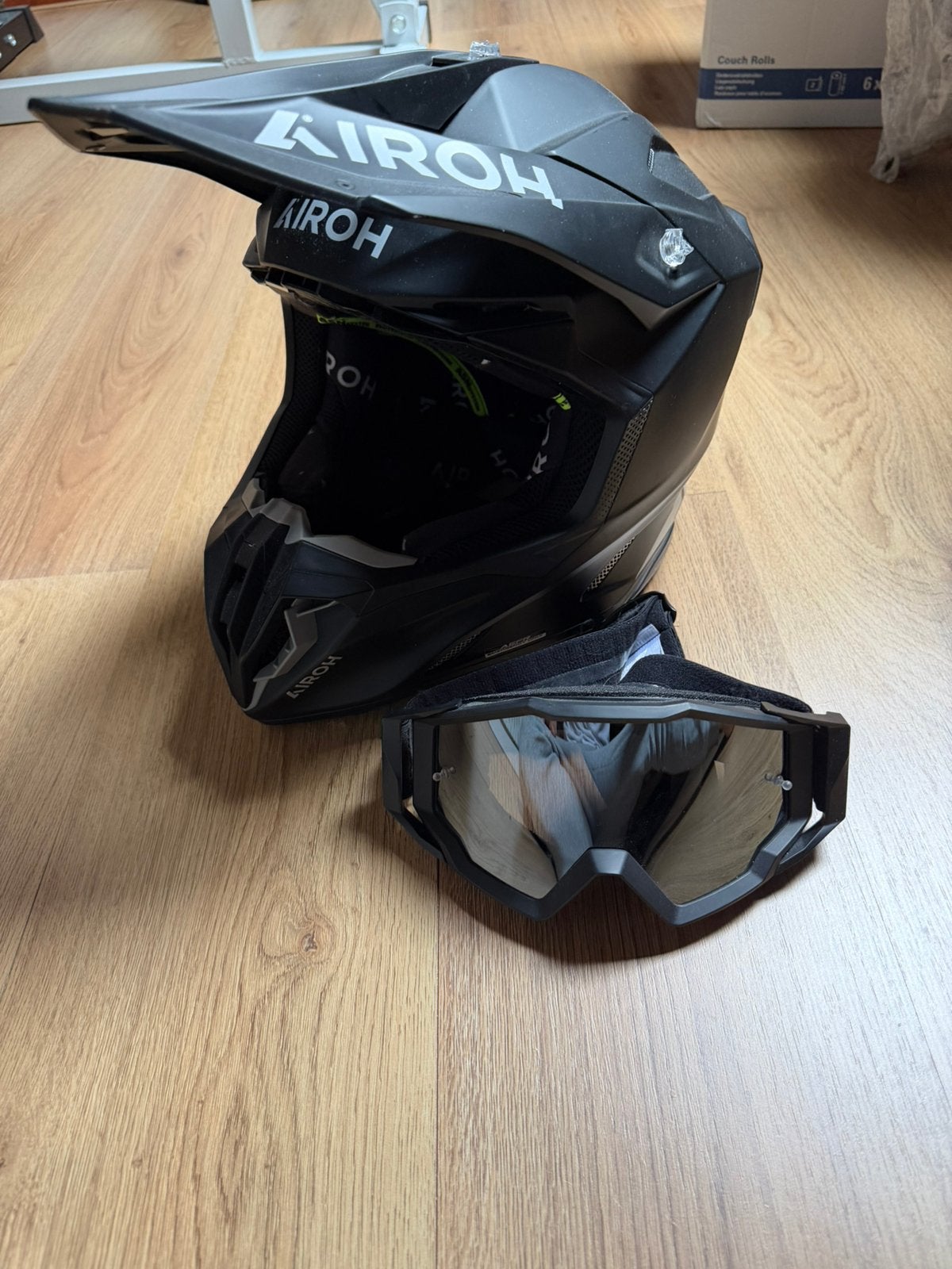 Airoh Aviator 3 Cross Helm, Offroadhelm, Dames, Tweedehands, Ophalen