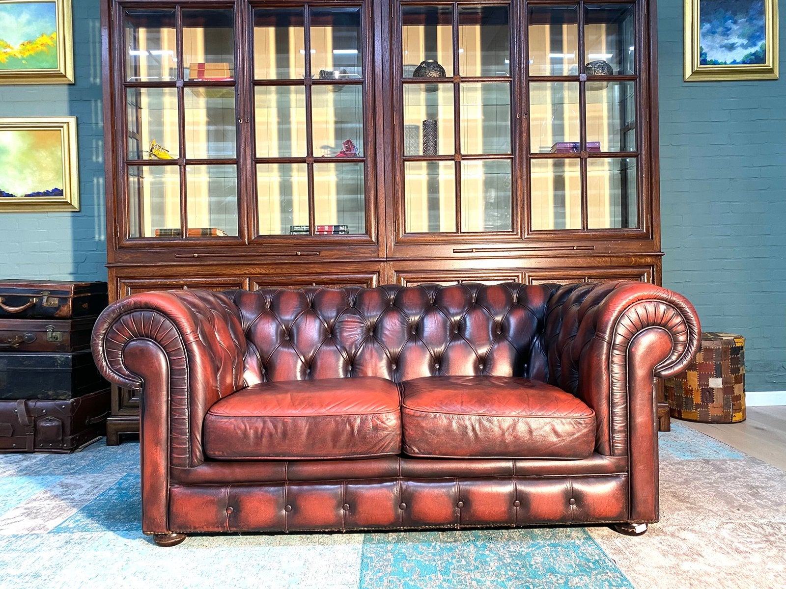 Engelse Chesterfield twee zit bank roodbruin, Ophalen, Tweepersoons, Zo goed als nieuw, Leer
