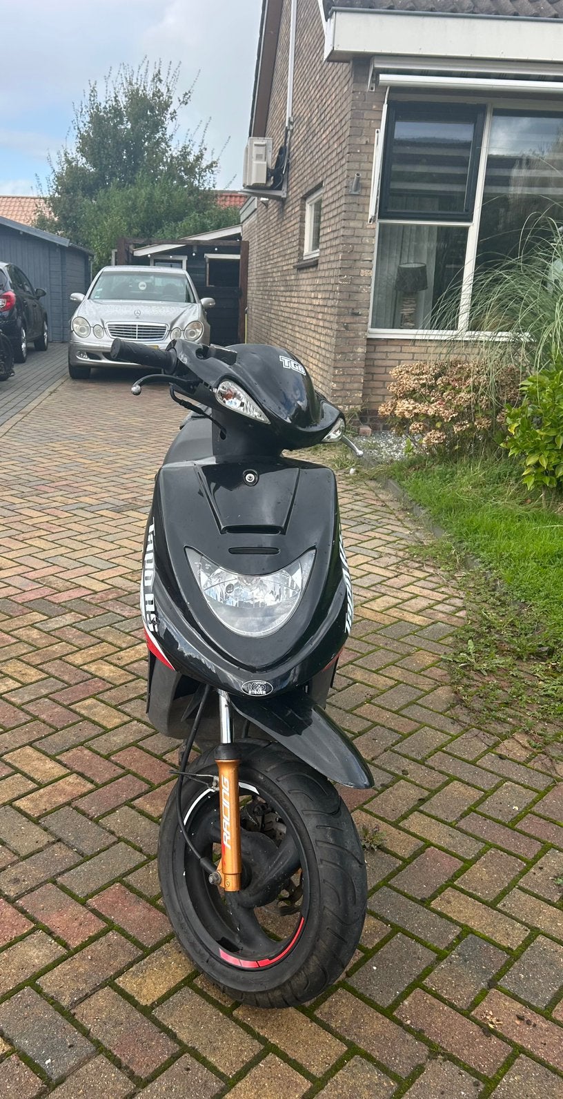 Scooter rijd goed duidelijke gebruikers sporen.(geen kenten, Ophalen, Gebruikt, Tweetakt, Overige merken