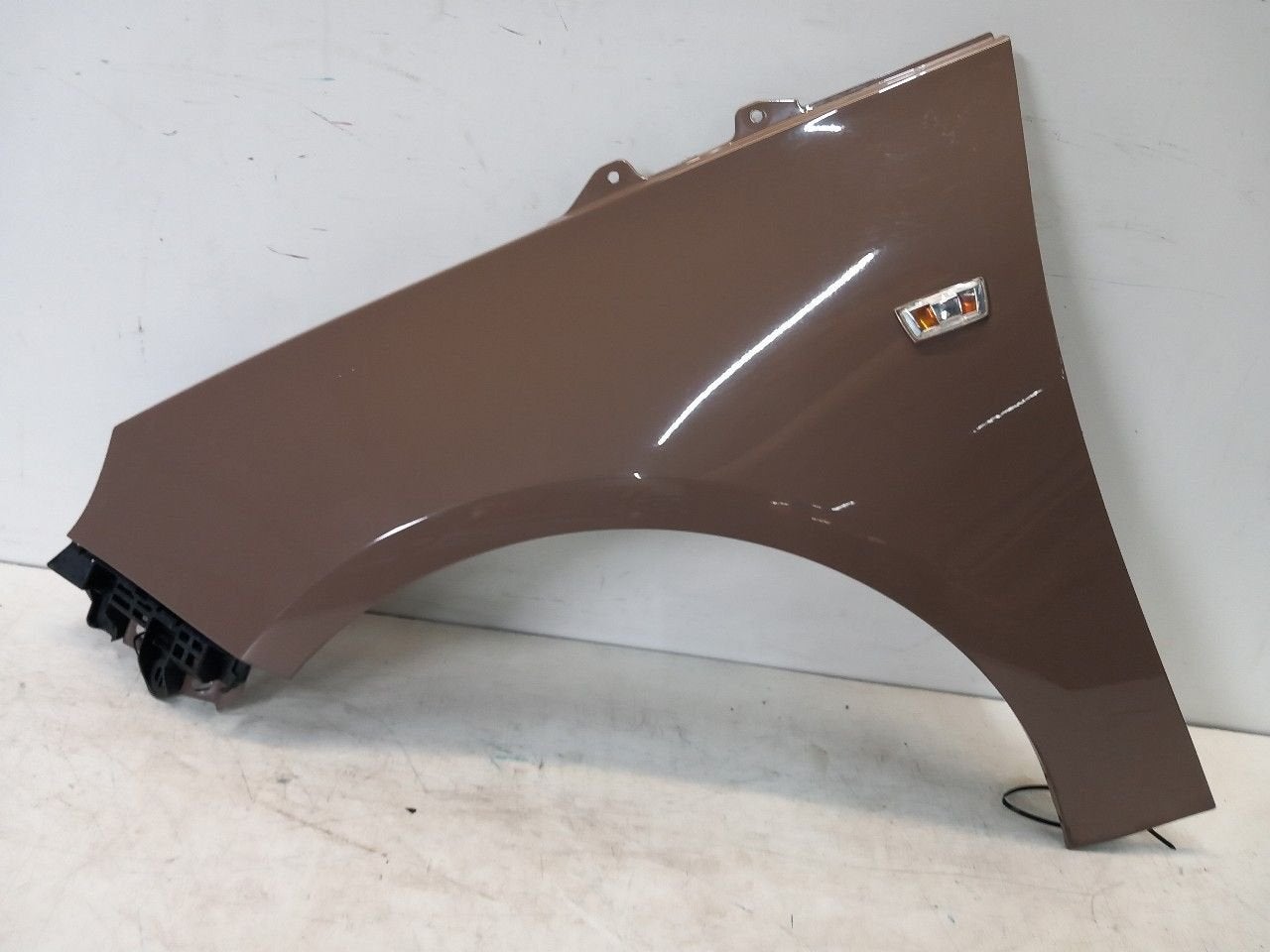 Spatbord links voor Vauxhall Adam, Onderdelen@venauto.nl, Van der Ven Autorecycling B.V., Gebruikt, Ettenseweg 76, 4706 PB Roosendaal, The Netherlands
