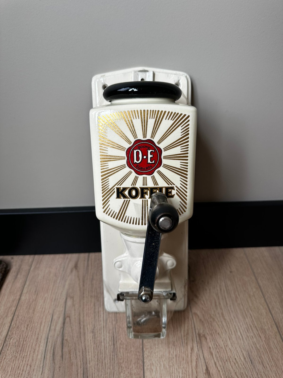 Oude koffiemolen D.E., Ophalen of Verzenden