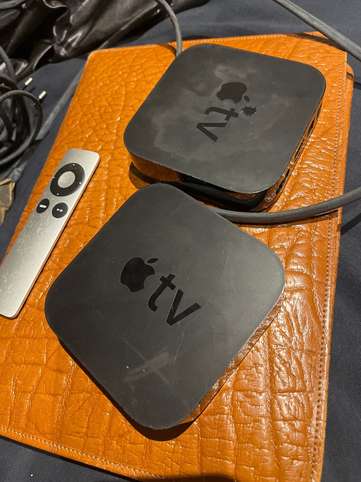 Apple TV (2 stuks) A1378, Ophalen of Verzenden, Gebruikt, HDMI, Zonder harde schijf