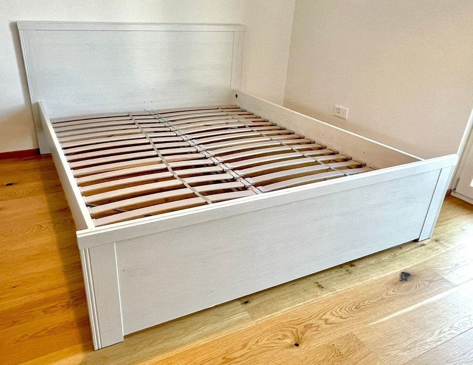 IKEA Brusali wit bedframe 160x200 inclusief lattenbodems, Ophalen, Gebruikt, Wit, Tweepersoons