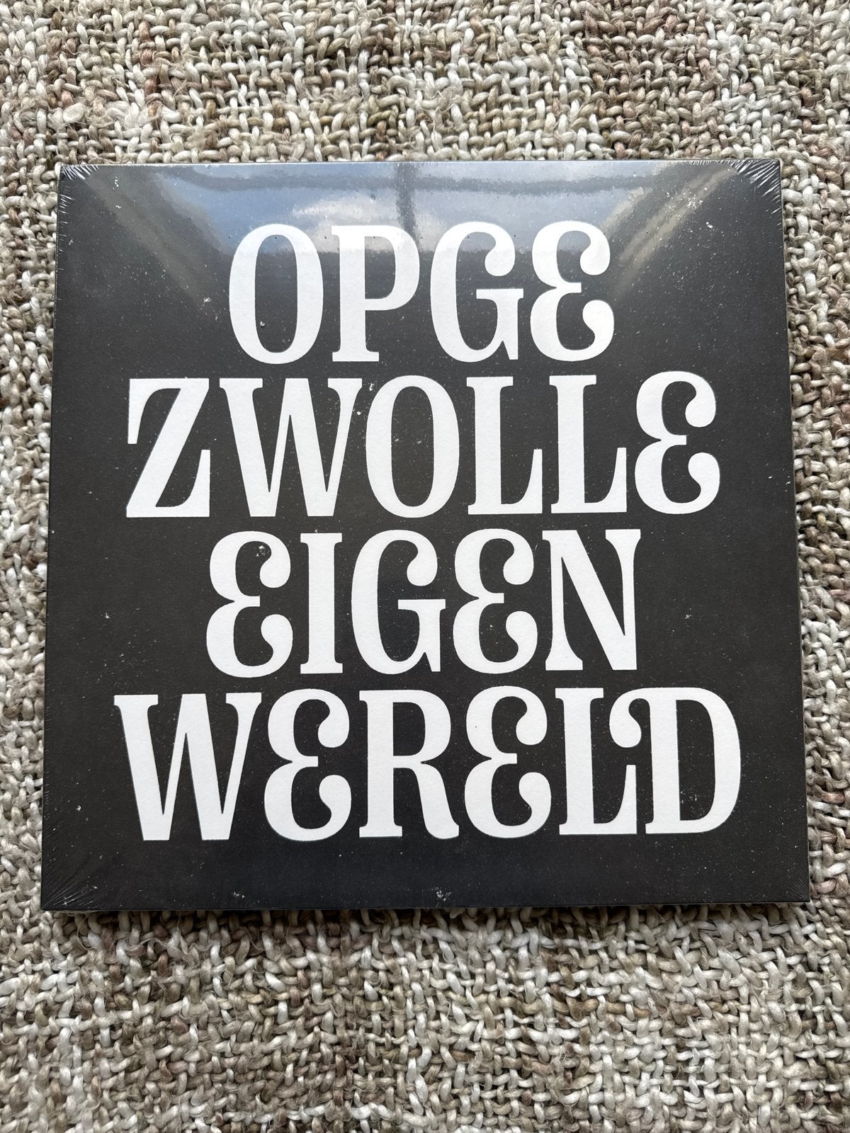 Opgezwolle - Eigen Wereld (4x LP, Nieuw in sealfolie), Boxset, Overige genres, Ophalen of Verzenden, 12 inch