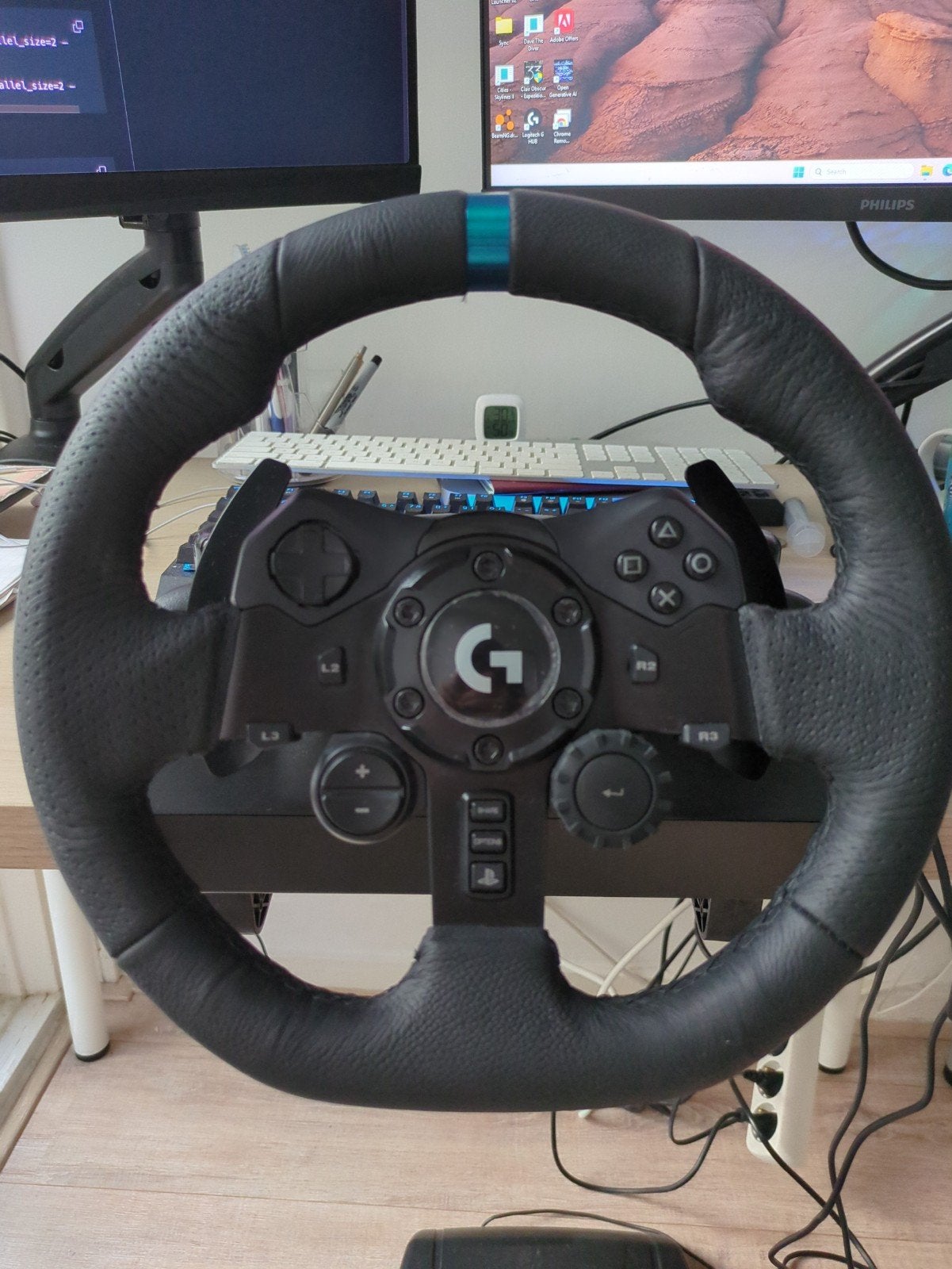 Logitech G923 Racing Stuur & Pedalen voor PlayStation & PC, Spelcomputers en Games, Spelcomputers | Sony PlayStation Consoles | Accessoires