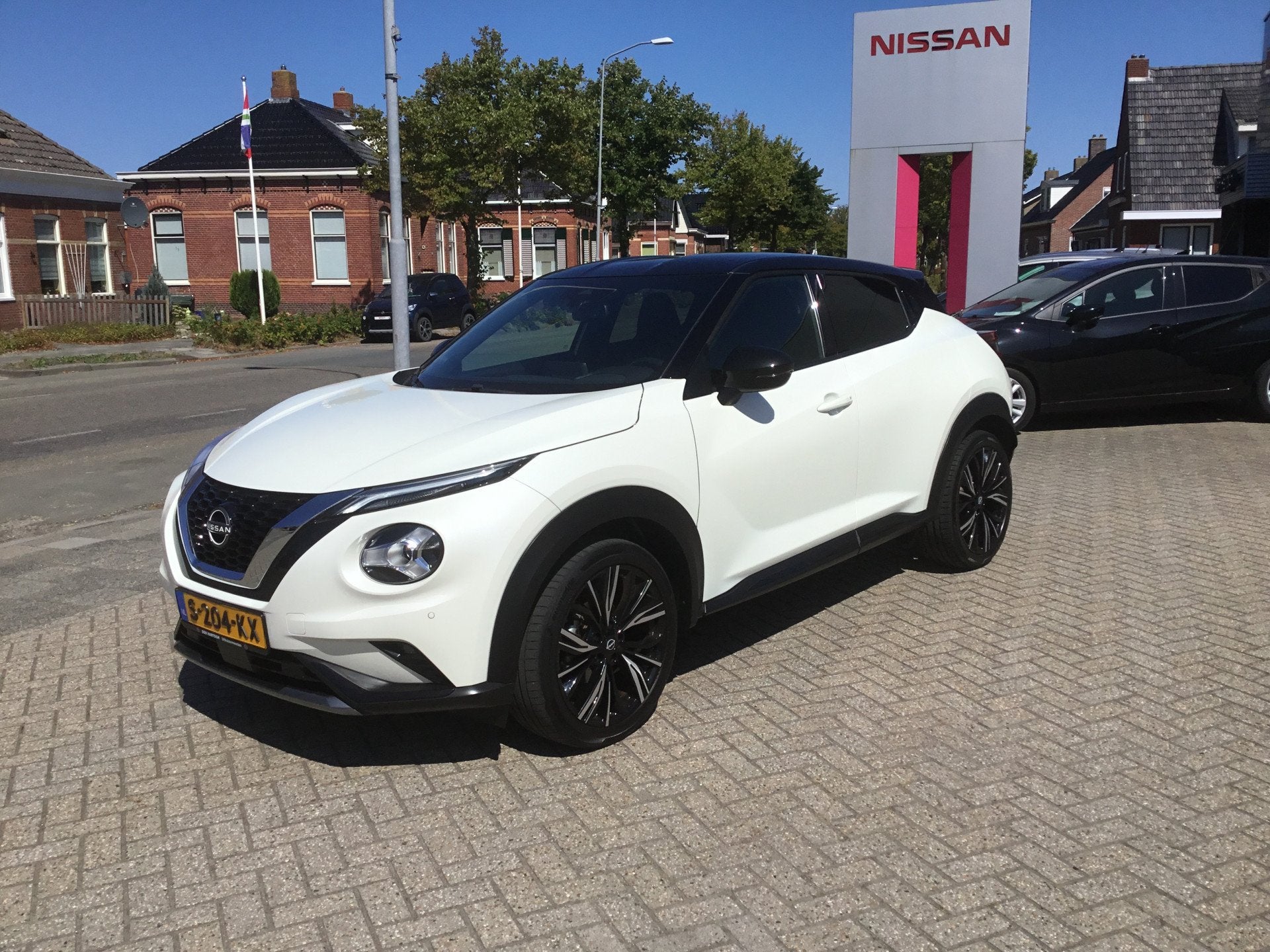 Foto 2 van Nissan Juke 1.0 DIG-T N-Design (bj 2023)