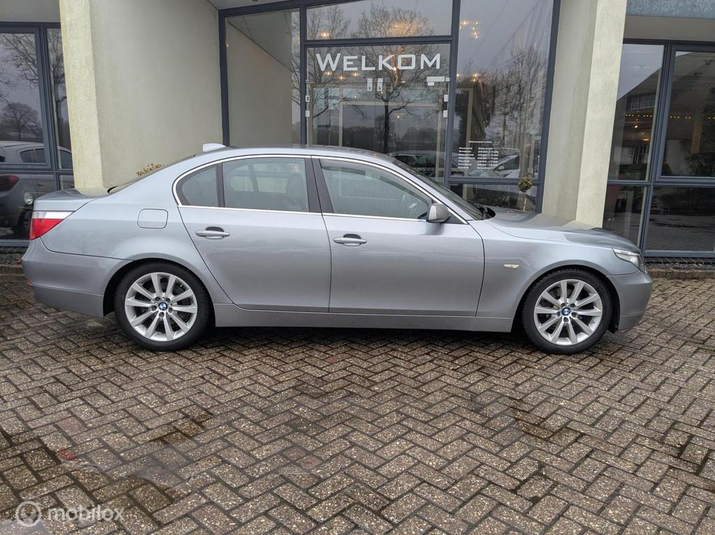 BMW 5-serie 525i Executive Adv.Lezen, Auto's, Automaat, Achterwielaandrijving, Parkeersensor, 2000 kg