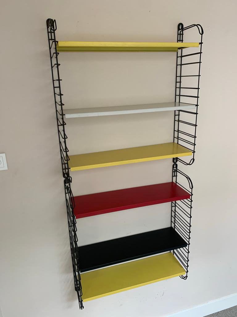 Vintage Tomado wandrek met 9 planken - kleurrijk design, Huis en Inrichting, Woonaccessoires | Wandplanken en Boekenplanken, Zo goed als nieuw