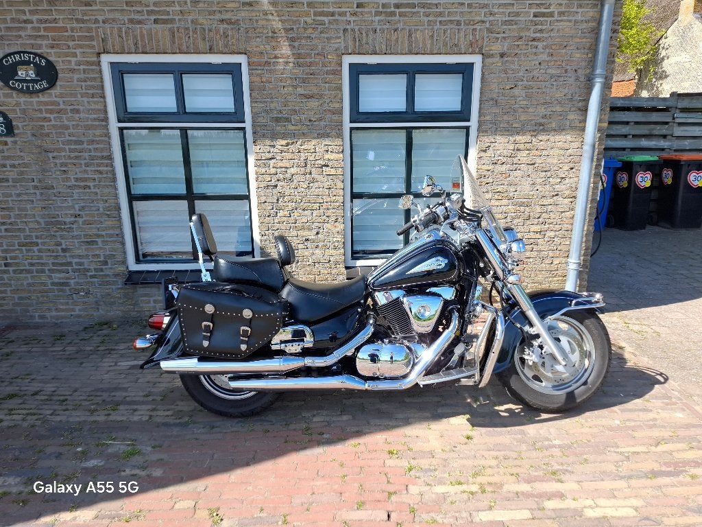 Prachtige Suzuki Intruder VL 1500, Motoren, 2 cilinders, Occasion, Cruise Control, 1500 cc